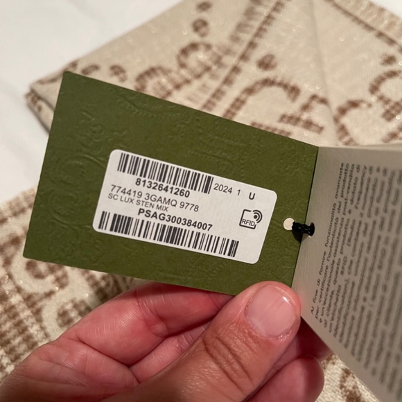 GG WOOL JACQUARD SCARF - Picture 6 of 7